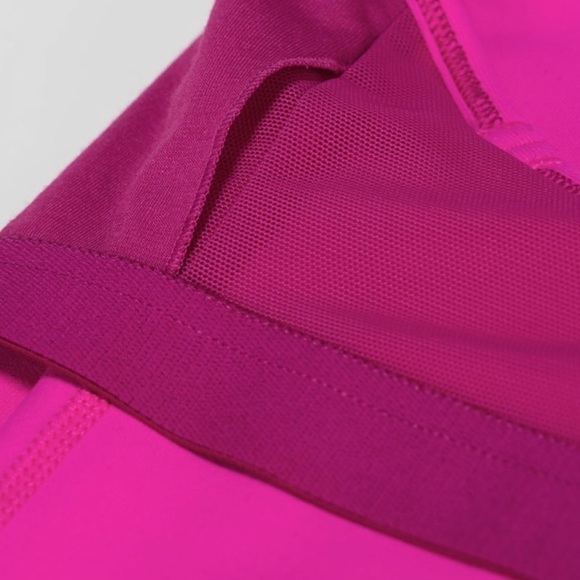 Lululemon Power Y tank - Picture 4 of 6